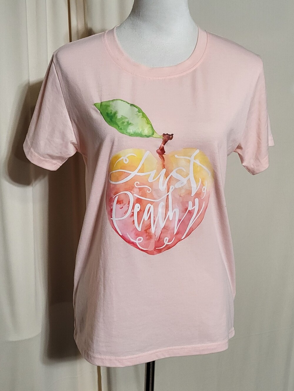 Just Peachy Light Pink Short Sleeve Crewneck Graphic T-shirt Size Small - Picture 2 of 8